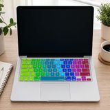 McStorey İngilizce Q Klavye Koruyucu Silikon Apple MacBook Air 13 & Pro 13/15 ile Uyumlu | US Amerikan Düz Enter | A1278 A1502 A1425 A1369 A1466 A1286 A1398 Pembe Yeşil