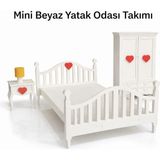 M&D Design Mini Beyaz Oyuncak Bebek Yatak Odası Takımı – Kalpli Tasarımlı Mobilya Seti
