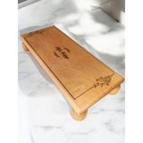 Mekwood Lazer Işlemeli, Kişiye Özel Doğal Ayaklı Ahşap Sunumluk & Kesme Tahtası - 1 Adet