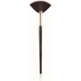 Mena Rise Siyah Yelpaze Highlighter Fırçası 576 ( Lisinya )