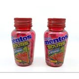 Mentos Sours Şekersiz Tatlandırıcılı C Vitaminli Çilek Aromalı Tablet Şekerleme 49gr X 2 Adet