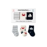 Meristanbul Baby ile Yaz Macerası Başlasın! | Erkek Bebek 3’lü Deniz Temalı Kutulu Çorap Seti – Yengeç, Yelkenli ve Gözlük Desenli – 0-12 Ay – Pamuklu ve Nefes Alabilir (Yengeç Yelken Gözlük, 9-12 Ay)