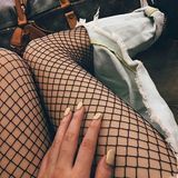 Merlif Lingerie Kadın Siyah Orta Delikli File Külotlu Çorap, Fishnet Rahat ve Şık Tasarım Esnek ve Rahat - Black - Siyah - Standart