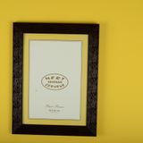 Mert Çerçeve Kaliteli Hafif ve Dayanıklı Plastik Fotoğraf Duvar veya Masa İçin Uygun Kolay Montajlı, Şık Fotoğraf KOD:109 (Ceviz, 25x35 (Diploma))