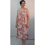 Mertcan Butik Kırmızı çiçekli sincap kuş desenli önü arkası büzgülü askılı penye viskon elbise