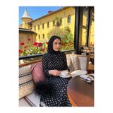 Merve Bayraktar siyah puantiyeli elbise