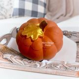 Merz Design Decor Autumn Pumpkins Sonbahar Balkabağı Temalı Kapaklı Kasede %100 Doğal Soya Wax Mum - Turuncu