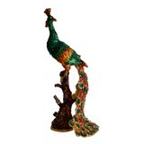 Metal Tavus Kuşu Biblo, Kristal Taş İşlemeli, Ağaç Üzerinde Dekoratif Figür, 18x9 cm (Yeşil)