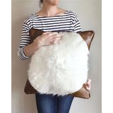 Metinev Kenarı Suni Deri Ortası Peluş Kirlent Kılıfı - Beyaz - 50 x 70 cm