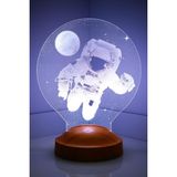 Mey İthalat 3 Boyutlu 3D Görünümlü Astronot LED Lamba
