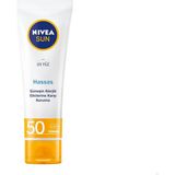 Mey İthalat Nıvea Sun Spf 50 Hassas Yatıştıran Nemlendirici Güneş Yüz Kremi 50 Ml, Çok Yüksek Güneş Koruyucu,güneş Alerjisine Karşı Koruma,yağsız Cilt Hissi