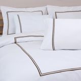Meyn Collection Pamuk Saten Nakışlı Hediyelik Çeyizlik Çift Kişilik Nevresim Takımı - Koyu Kahverengi - 200 x 220 cm
