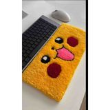 MG Perde Atölye Line Pikachu Anime Temalı Özel Tuffting Klavye & Mouse Pad Halısı El Yapımı