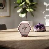 Miaju Estetik Elhamdülillah Motifli Masaüstü Aksesuarı, Minimalist Yaşam Alanlarına Derinlik Katan Modern Bir Dekor Ürünü 10X10 Cm, Yavru Ağzı - Yavruağzı