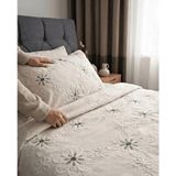 Miar home perde tekstil Miar Tek Kişilik Çiçek Desenli Gri Detaylı Yatak Örtüsü Seti - 1 Adet Yastık Kılıfı Dahil 180 x 260 - Beyaz - 180 x 260 cm