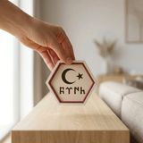Miawiki Göktürkçe Türk Yazılı ve Ay Yıldız Figürlü Modern Dekoratif Obje, Estetik ve Şık Hediye 10X10 cm - Pudra