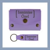 Miawiki Mor Menekşe, Kişiye Özel Hediye Takımı, Unutulmaz Hatıralık Cüzdan ve Anahtarlık Set, Mutlu Hisset