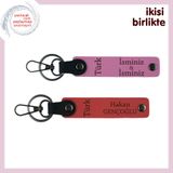 MiaWiki Türk Yazısı Temalı İsimli Anahtarlık Takımı, Tek Ebat, MH-KAN-34474x2, pembe-nar çiçeği, üniseks-yetişkin