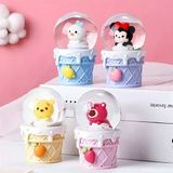 Mickey Mouse Işıklı Kar Küresi 9 Cm Liv872