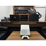 Microsoft Xbox One S 500 Gb Tek Kol Oyun Konsolu (İkinci El)