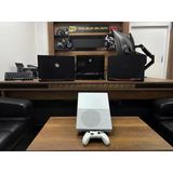 Microsoft Xbox One S Dijital 1 Tb Tek Kol Oyun Konsolu (İkinci El)