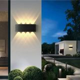 Mikasso 15 W Iki Yönlü LED Duvar Aplik - Gün Işığı (3000K) - Siyah - IP44 - CT-8013G Plastik Siyah - Çok Renkli
