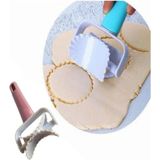 Mikasso Beyaz Tırtıklı Daire Kesici Plastik Çok Renkli 35 x 50