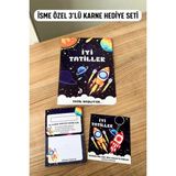 Mikasso Isme Özel Karne Hediyesi 3'lü Set, Karne Kılıfı, Spiralli Defter, Anahtarlık Karton Spiralli Renkli - Çok Renkli