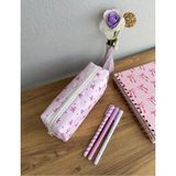 Mikasso Kibar Tatlı Pembe Fiyonklu Beyaz Fermuarlı Kalem Kutusu Kalemlik Astarlıdır Yıkanabilir 19-6-6cm - Çok Renkli