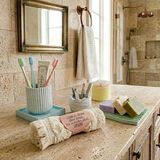Mikasso Kişiye Özel Isimli Modern Banyo Seti | Minimalist Tasarım ve Estetik Dokunuş Taş Tozu Çok Renkli