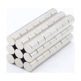 Mıknatıs Market 25 Adet 8 x 8 mm Yuvarlak Güçlü Neodyum Mıknatıs Çap 8 mm Kalınlık 8 mm - Gümüş