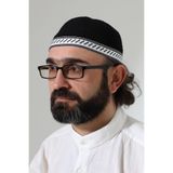 Milad Şerit Detaylı Namaz Takkesi, Desenli Makine Örgüsü Takke - Siyah