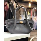 Minel Fashion Büzgülü Kilit Detaylı Uzun Askılı Gri El ve Çapraz Omuz Çantası - 30*15*5