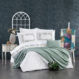Minelya Home 8 Parça Lastikli Çarşaflı, Pamuk Pikeli ve Nakışlı Luna Çift Kişilik Nevresim Takımı - 200 x 220 cm - Su Yeşili
