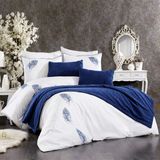 Minelya Home Collection 9 Parça Pamuklu Kadife Runner Örtülü Nakışlı Penna Nevresim Takımı - 200 x 220 cm - Lacivert