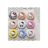 Minga London Hello Kitty 9'lu Rozet 70 mm Çanta Ceket Yaka Aksesuarı