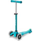 Mini Deluxe LED 3 Tekerlekli Scooter Aqua, 1-5 Yaş, Denge ve Koordinasyon Geliştirici, Işıklı Tekerlekler, Katlanabilir,, 50 kg Taşıma Kapasitesi