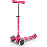 Mini Deluxe LED 3 Tekerlekli Scooter Pembe, 1-5 Yaş, LED Işıklı Scooter, 50 kg Taşıma Kapasite - Çok Renkli