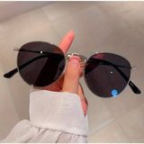 Minimal Tasarım Yuvarlak Çerçeve Unisex Güneş Gözlüğü - Siyah - Gümüş