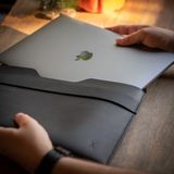 Minimal X Design Minimal x Apple Macbook Kılıfı - 13 Inç ve 16 Inç Uyumlu - Gerçek Deri ve El Yapımı - Hakiki Deri ve Yüksek Kalite - 13 inç Uyumlu - Siyah
