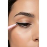 Miniso Lisanslı Minimalist Serisi Kesik Uçlu Eyeliner – İnce ve Kalın Çizgi Kontrolü Sağlayan Siyah Eyeliner (01 Siyah)