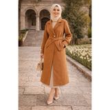 Moda Kadın Camel Kuşaklı Uzun Kaban – Hakim Yaka, Cepli, Kışlık Şık Tesettür Mont - Taba