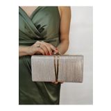 MODA SOAVE COLLECTION KADIN ABİYE LAZER ALTIN GOLD PARLAK ZİNCİRLİ DÜĞÜN GECE PARTİ PARTİ ÇANTASI