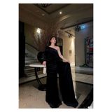 Modafeminen Esnek Kadife Kumaş Tek Omuz İnci ve Kuyruk Detaylı Abiye Elbise 583056 SİYAH
