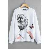 MODAGEN Kadın Figür ve Butterfly Baskılı Beyaz Oversize Sweatshirt