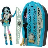 Monster Hıgh® Arkadaşlar™ Frankıe Steın® Bebek Monster High Arkadaşlar Esrarengiz Hauntlywood Frankie Stein Bebek ve 19'dan Fazla Sürpriz JBG81