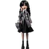Monster High HXJ04 Wednesday Figürü