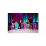 Monster High Monster Hıgh ® Gizemli Arkadaşlar™ Catty Noır® Bebek Ve 19'Dan Fazla Sürpriz Jbg82