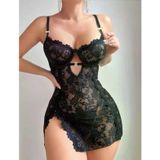 Mor AVM Closet Siyah Full Dantel İşlemeli İnce Askılı Yırtmaçlı Likralı Gecelik
