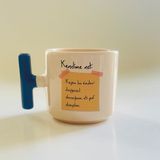 Mor Mürekkep Kendime Not: Keşke Bu Kadar Duygusal Olucağıma Eti Puf Olsaydım Baskılı Mavi Kulplu T Kupa - Açık Gri - Beyaz - 200 ml